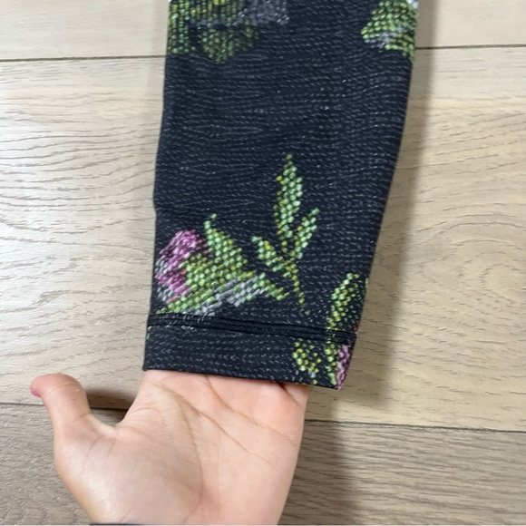 Lululemon High Times Garden Party Smooth Women's Leggings 7/8 - Picture 7 of 12